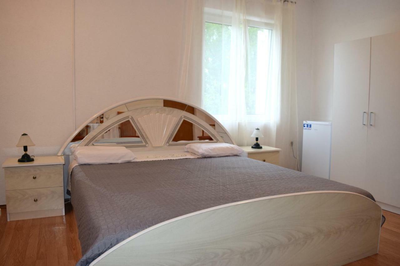 Holiday Room Macukin Brela Exterior photo