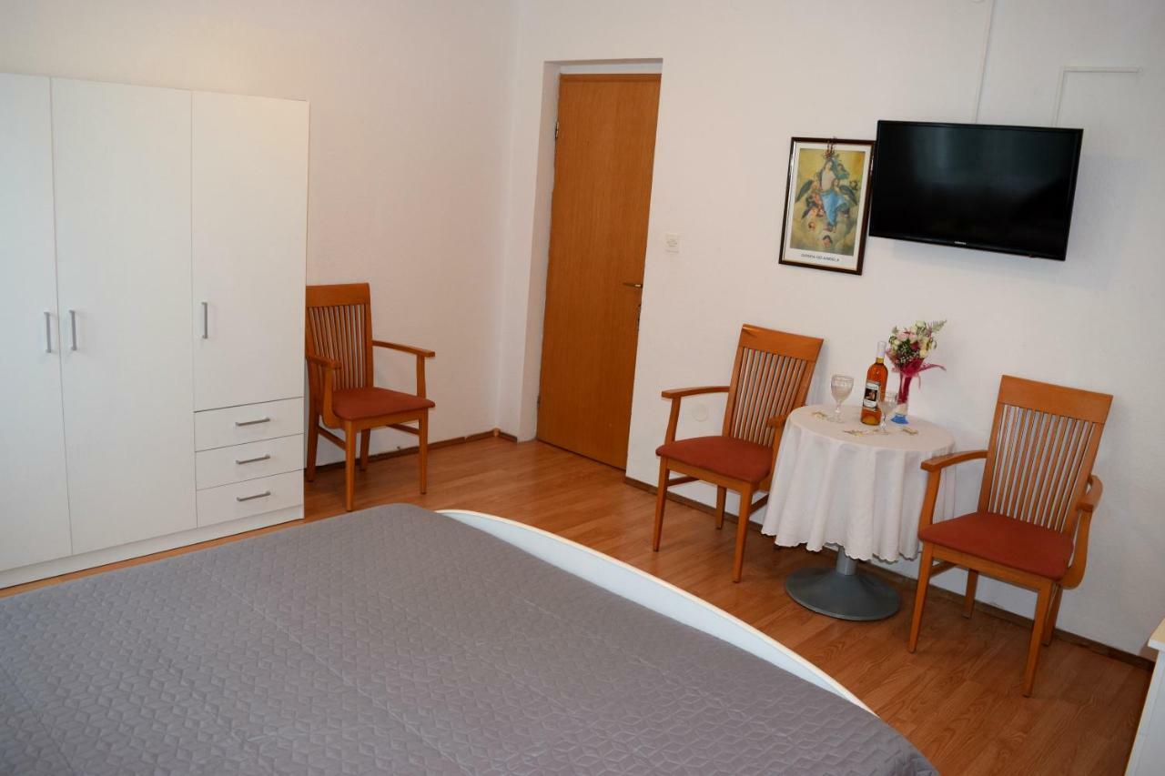 Holiday Room Macukin Brela Exterior photo